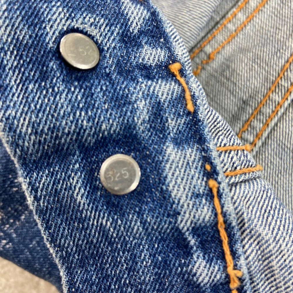 Vintage Big E Levi's Denim Trucker Jacket Mens 40 Small Blue Type III 525